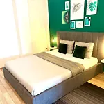 Apartment Green